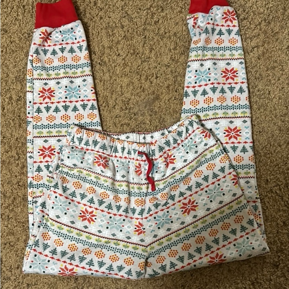 Colorful Winter Pattern Pajama Set - Picture 2 of 4